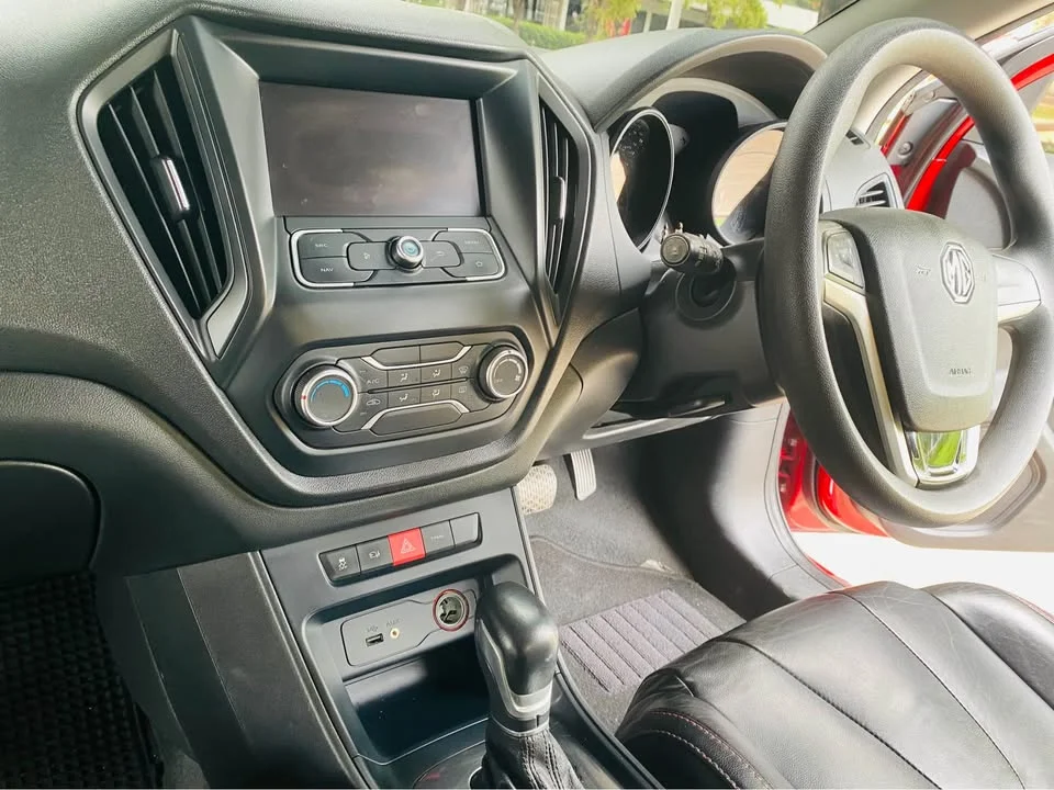 2016 MG 5 I  2