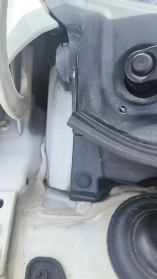 2013 Suzuki Swift II 2