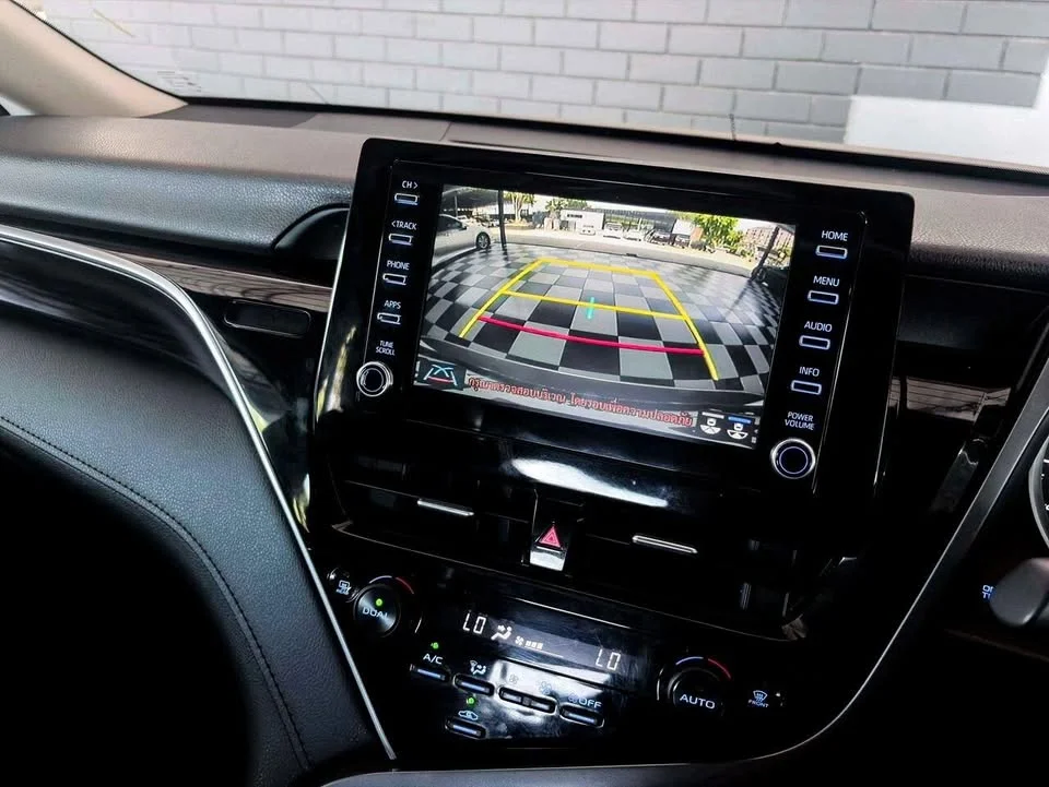 2021 Toyota Camry VIII (XV70) 3
