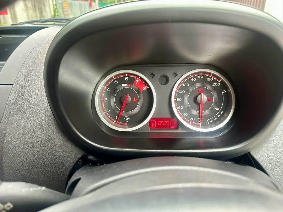 2015 MG 3 II 3