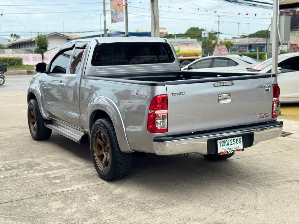 2015 Toyota Hilux VII 3