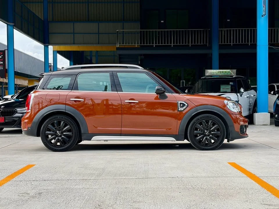 2017 Mini Countryman II 2