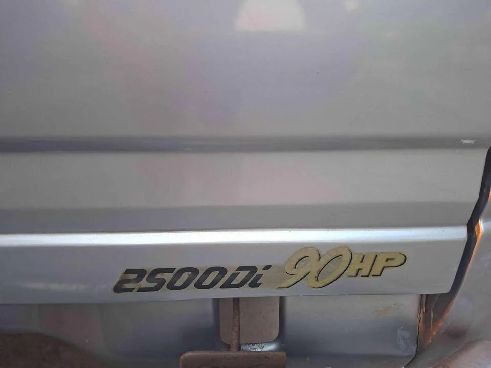 1997 Isuzu TFR III 3