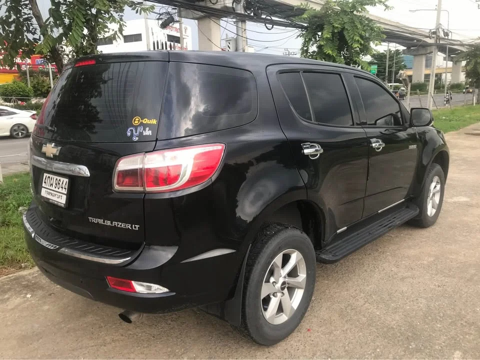 2015 Chevrolet TrailBlazer II 2
