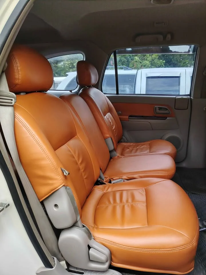 2005 Isuzu MU-7 2