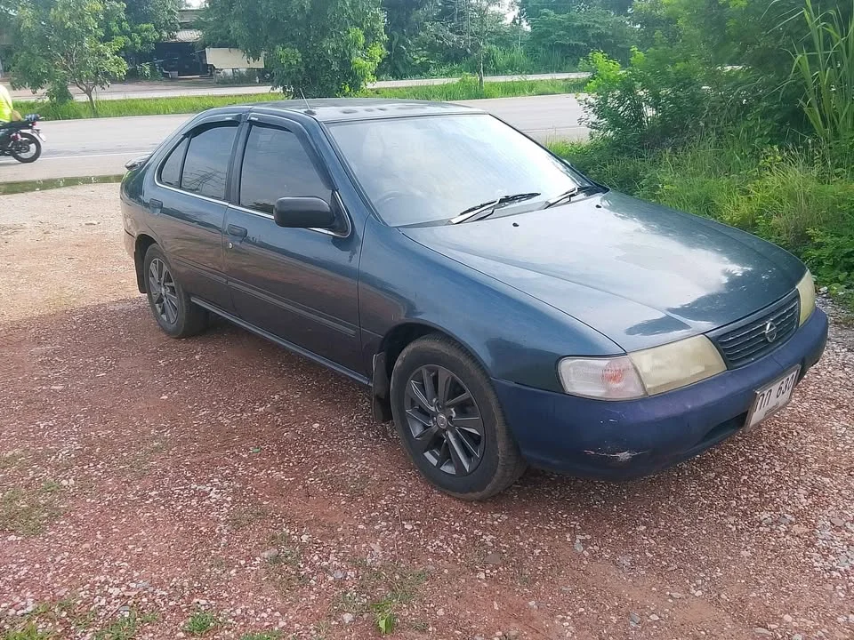 1995 Nissan Sunny IV 3