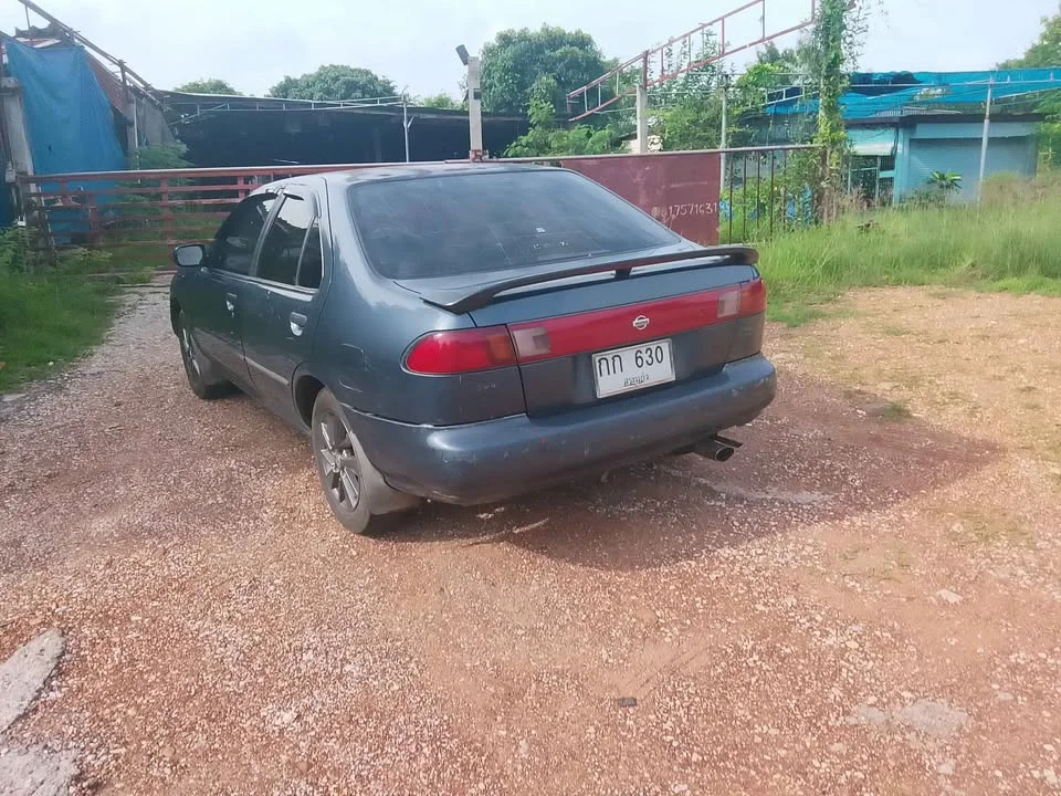 1995 Nissan Sunny IV 2