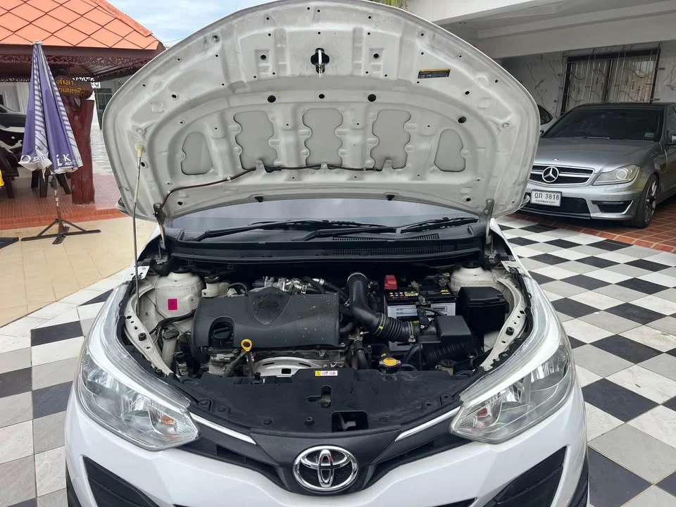 2020 Toyota Yaris ATIV III 2