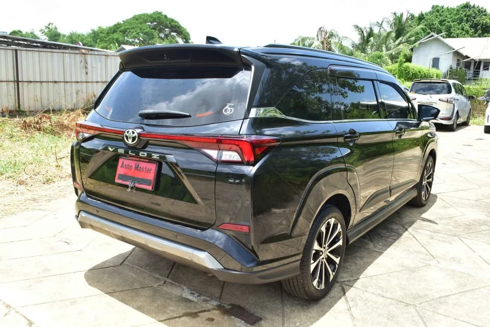 2022 Toyota Veloz III 2