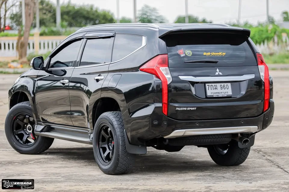 2018 Mitsubishi Pajero Sport III 2