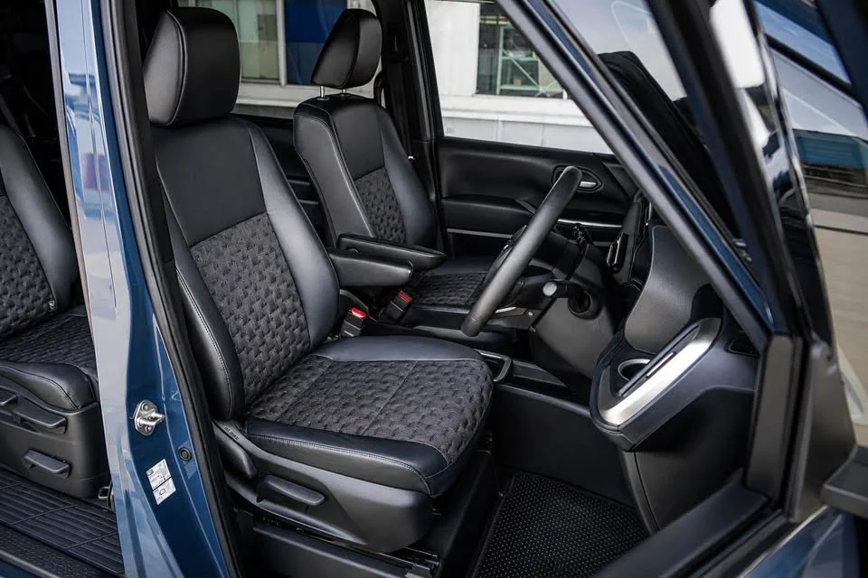 2022 Toyota Voxy IV 2