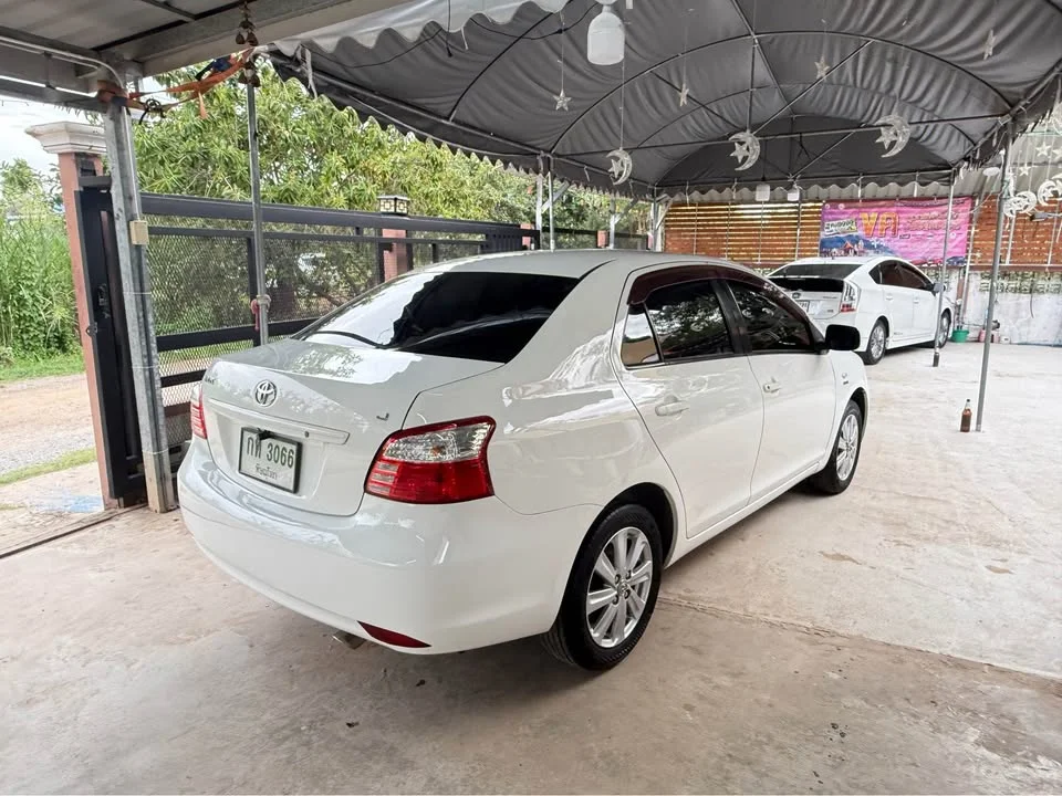 2010 Toyota Vios II 3