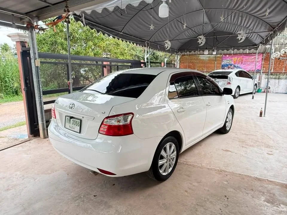 2010 Toyota Vios II 3