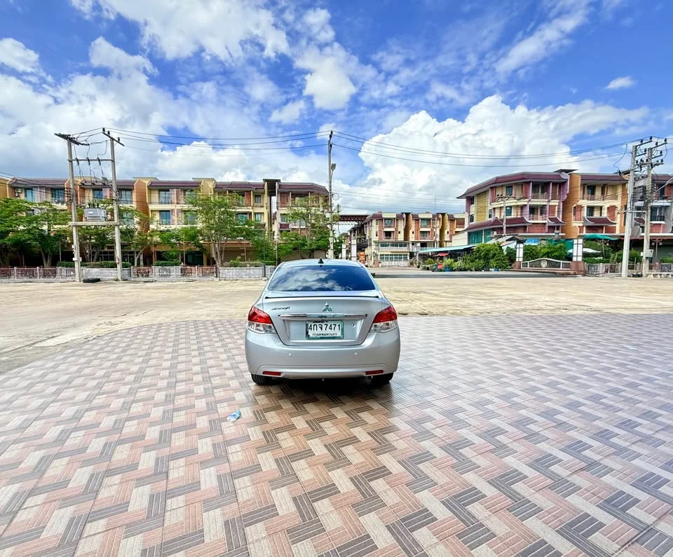 2013 Mitsubishi Attrage VI 3