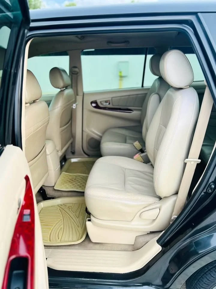 2004 Toyota Innova I 2