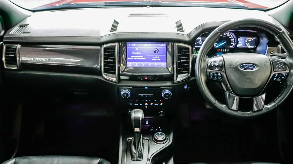 2018 Ford Everest II 2