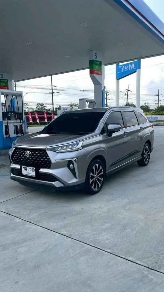 2022 Toyota Veloz III 3