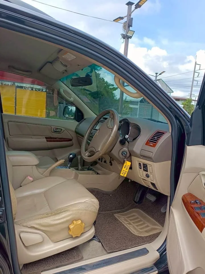 2005 Toyota Fortuner I 3
