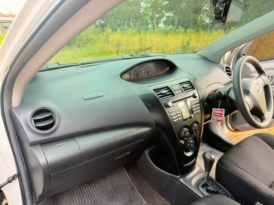2010 Toyota Vios II 2