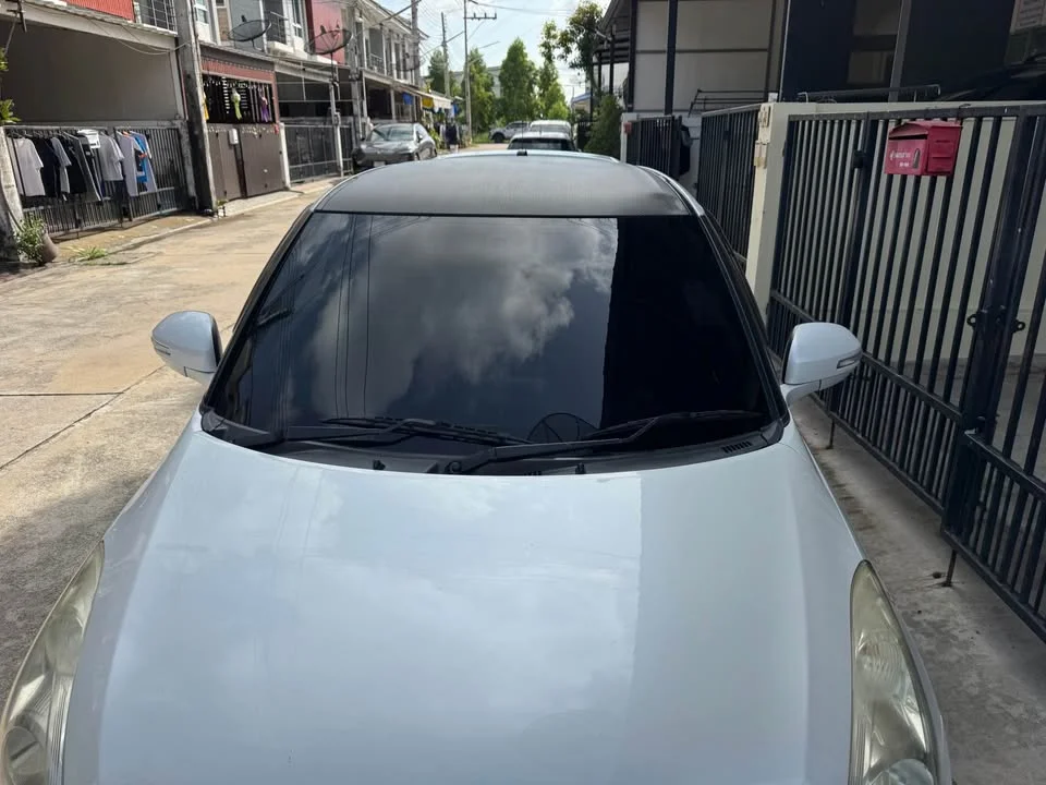 2013 Suzuki Swift II 3