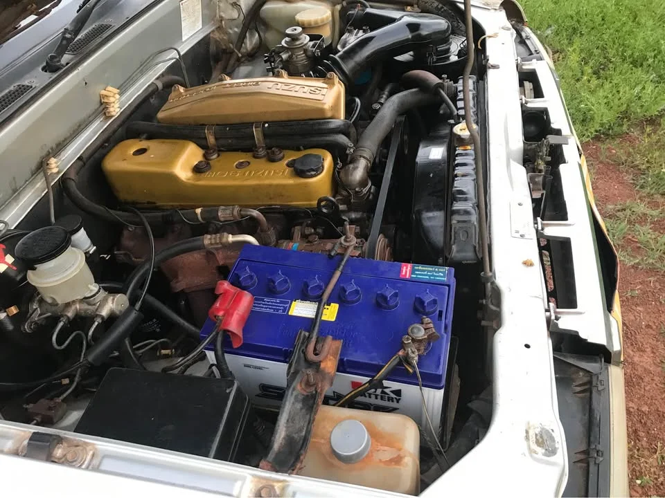 1993 Isuzu TFR III 2