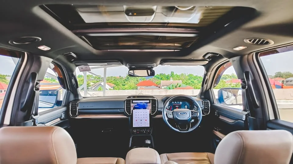 2023 Ford Everest III 2