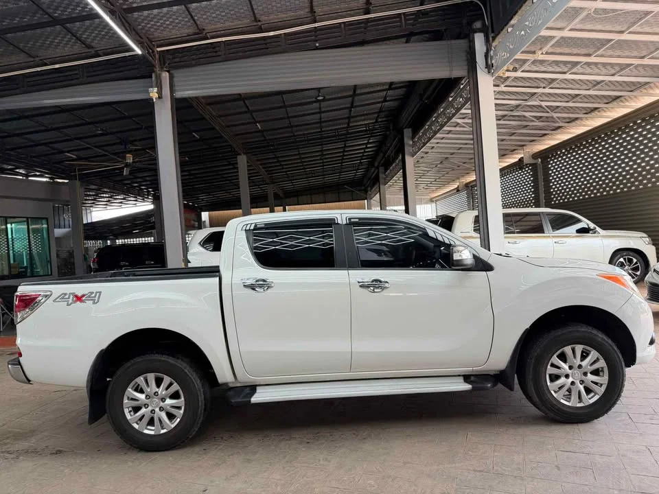 2015 Mazda BT-Series II 3