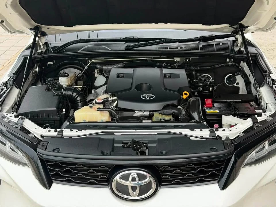 2022 Toyota Fortuner II 3