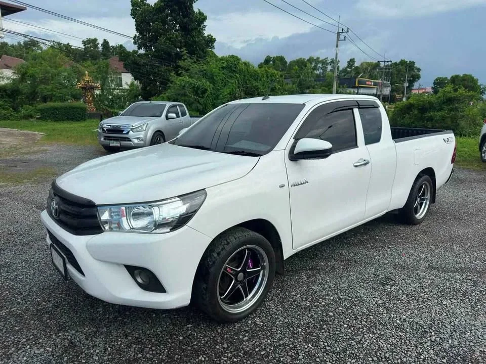 2018 Toyota Hilux VIII 3