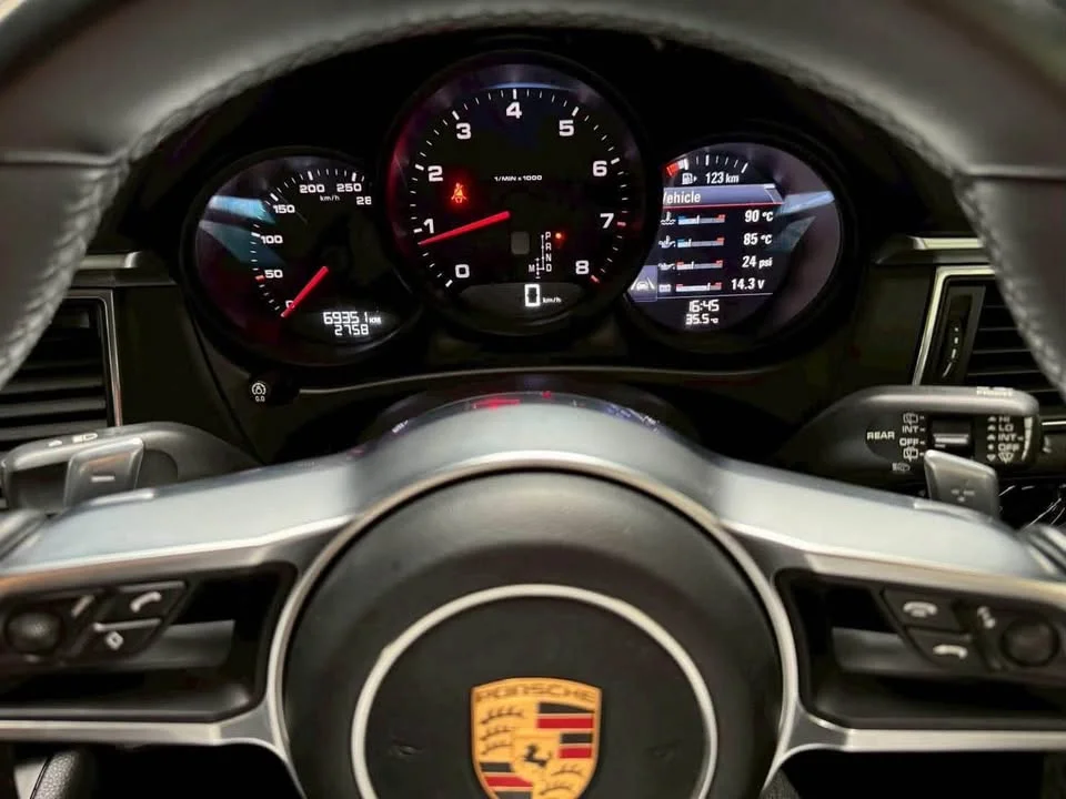 2018 Porsche Macan I 2
