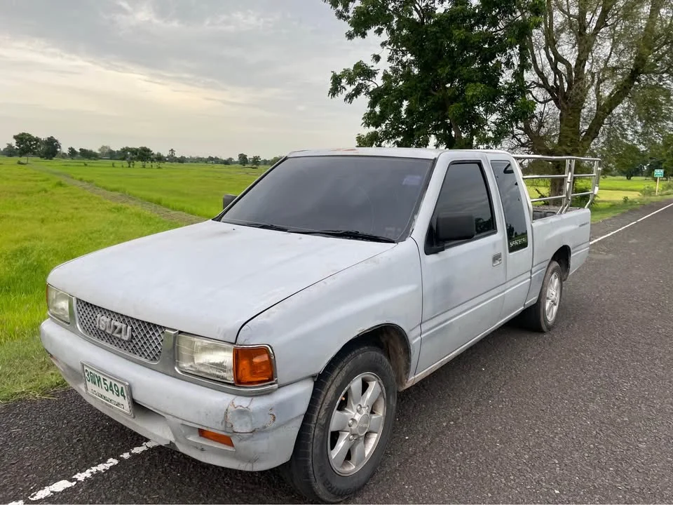 1994 Isuzu TFR III 3