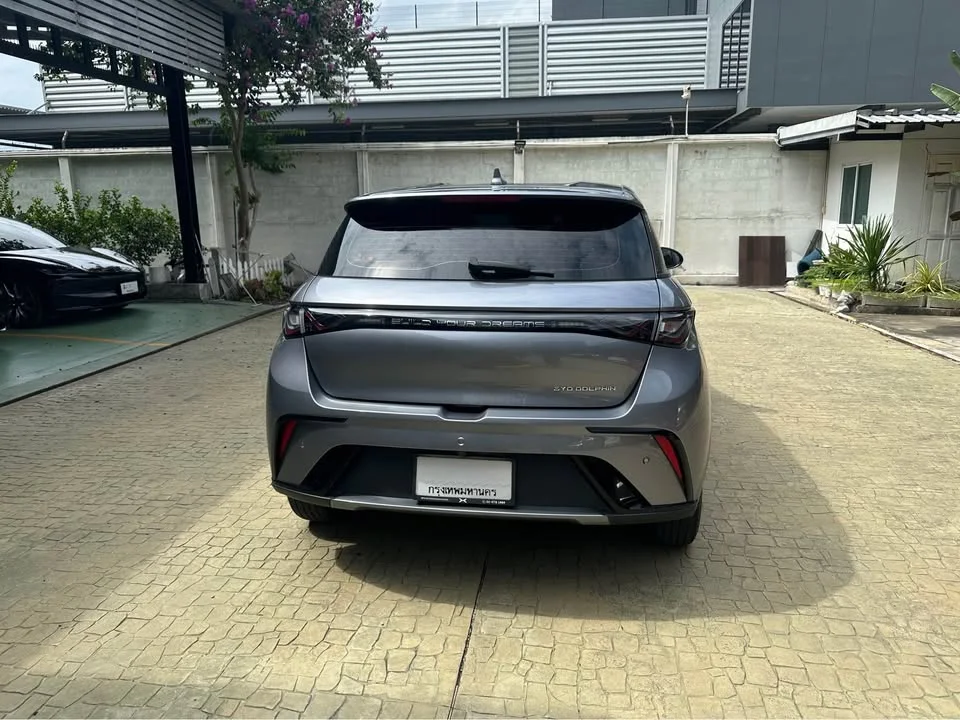 2023 BYD Dolphin 3