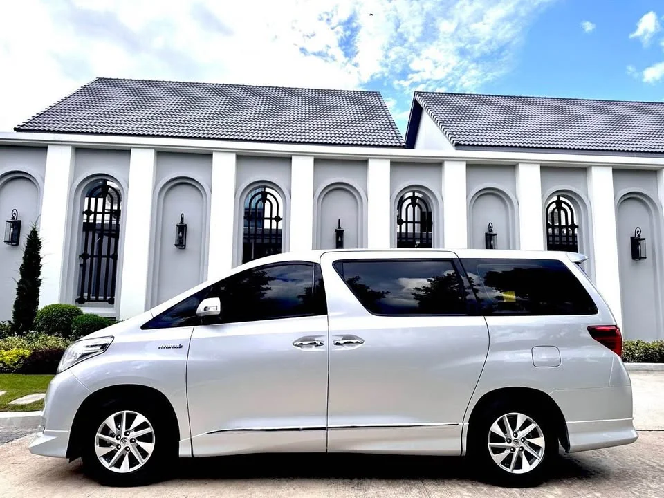 2013 Toyota Alphard, Vellfire II (AH20) 3