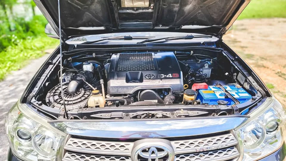2010 Toyota Fortuner I 2
