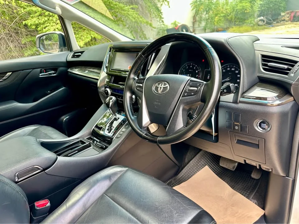 2017 Toyota Alphard, Vellfire III (AH30) 3