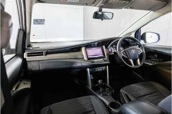 2022 Toyota Innova II 3