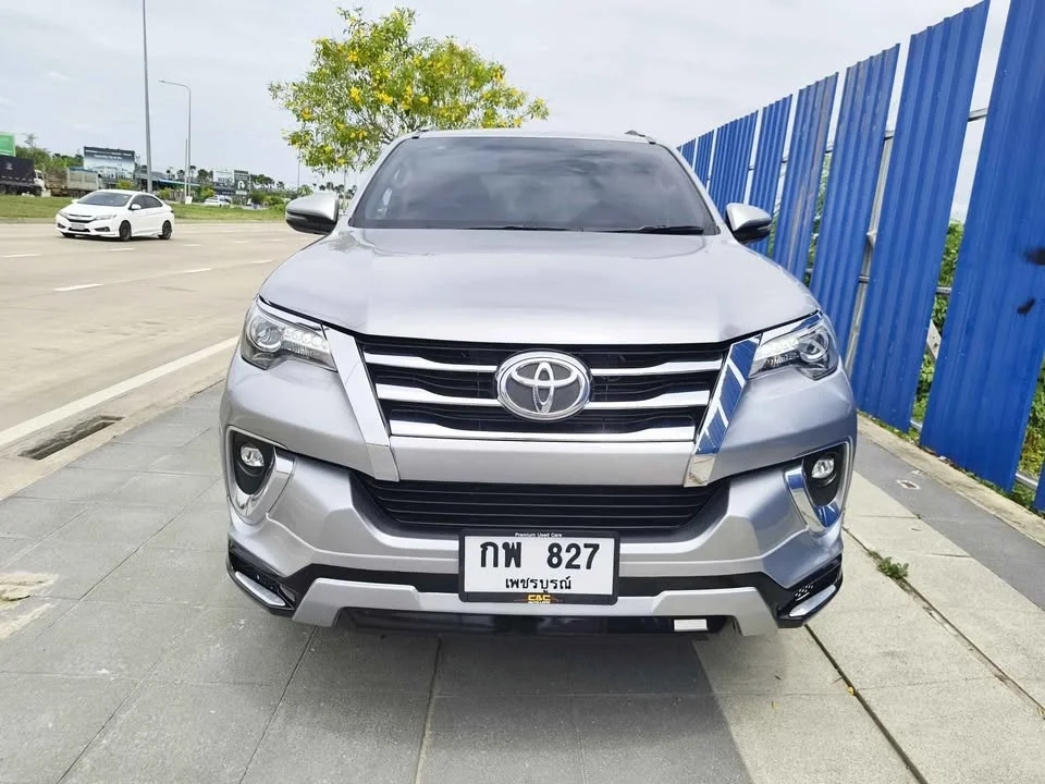 2019 Toyota Fortuner II 3
