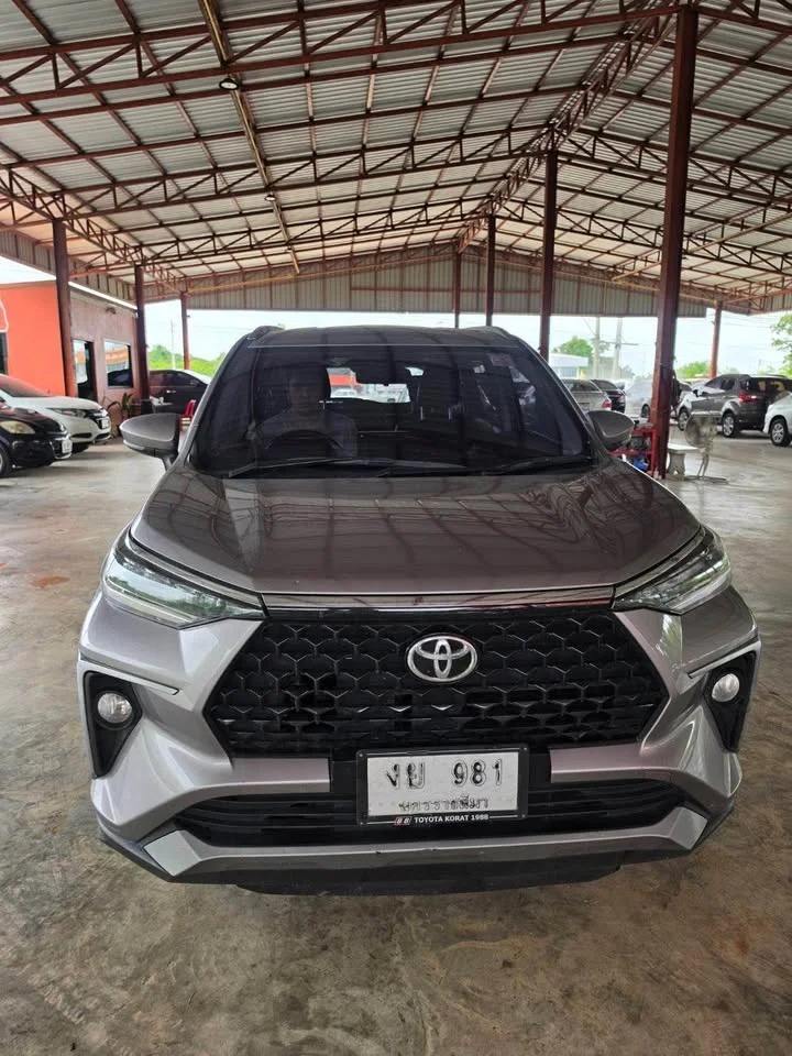 2022 Toyota Veloz III 2