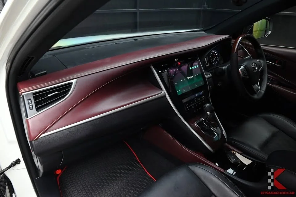 2014 Toyota Harrier III 2