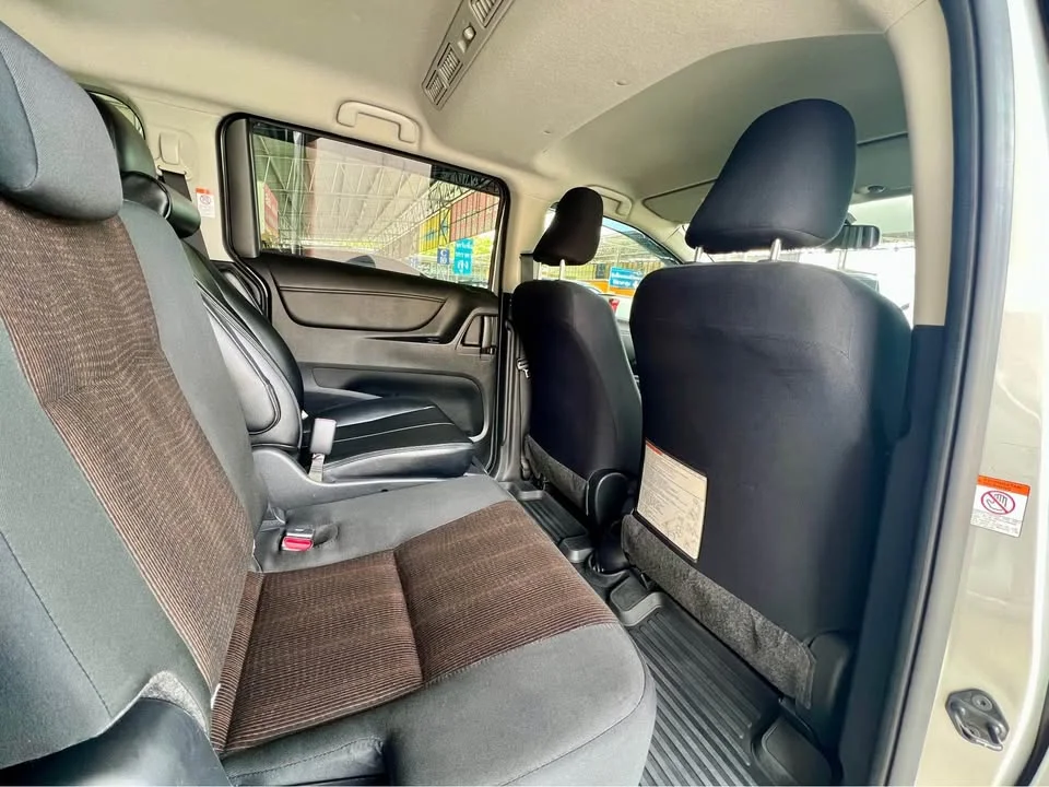 2019 Toyota Sienta II 2