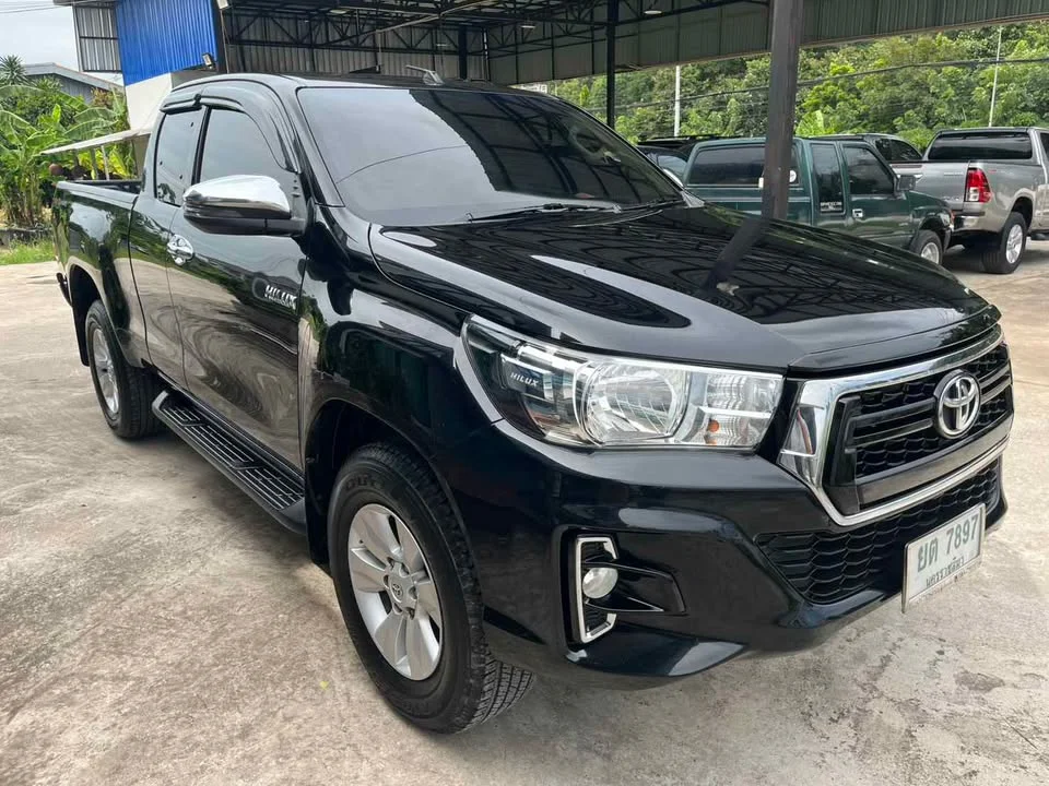 2020 Toyota Hilux VIII 3