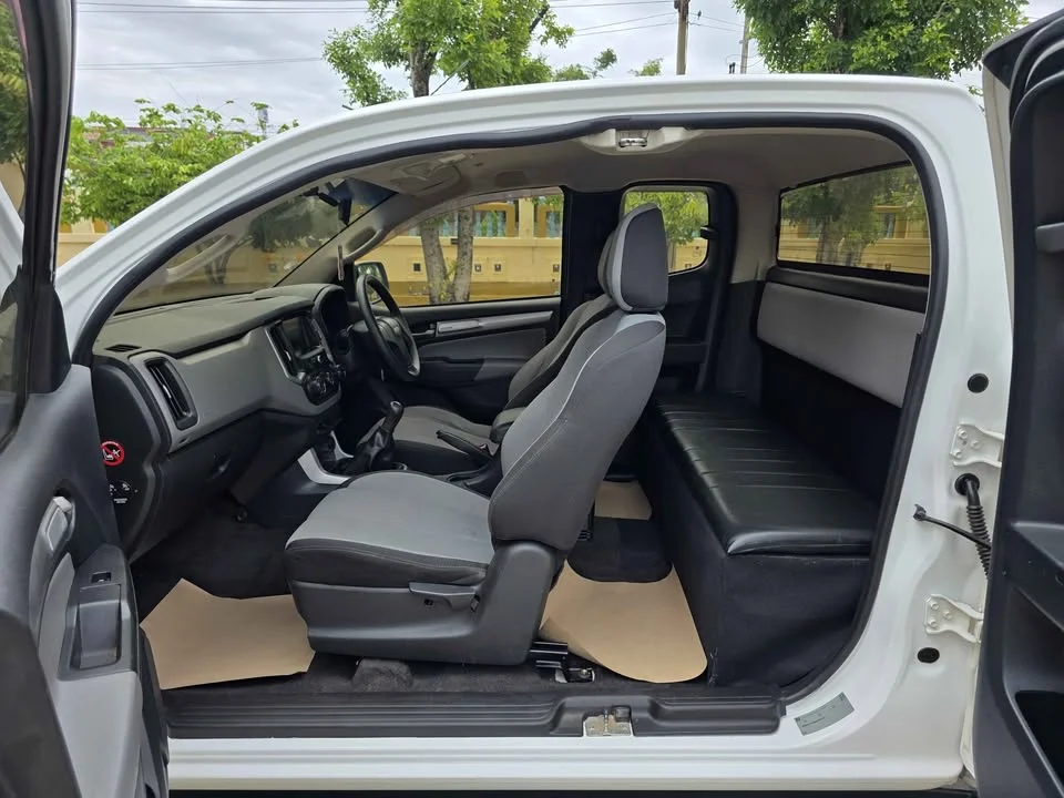 2018 Chevrolet Colorado II 2