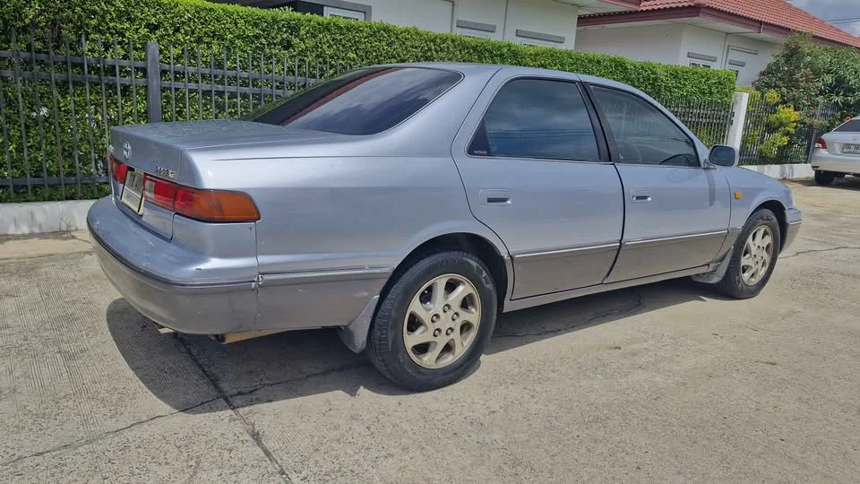 2000 Toyota Camry IV (XV20) 3