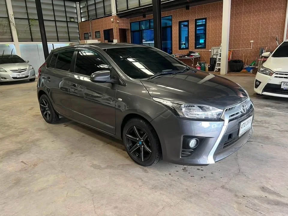2015 Toyota Yaris III 3