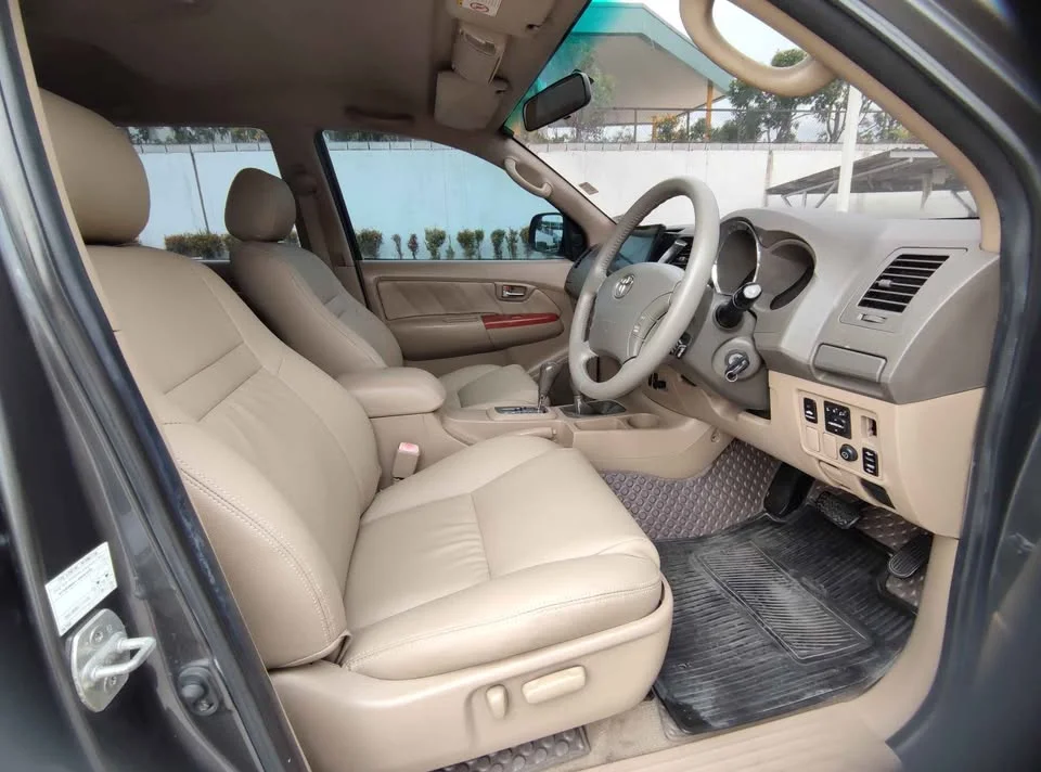 2009 Toyota Fortuner I 2