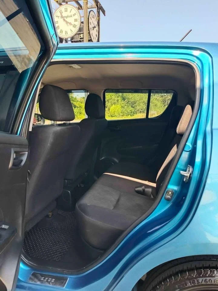 2014 Suzuki Swift II 2