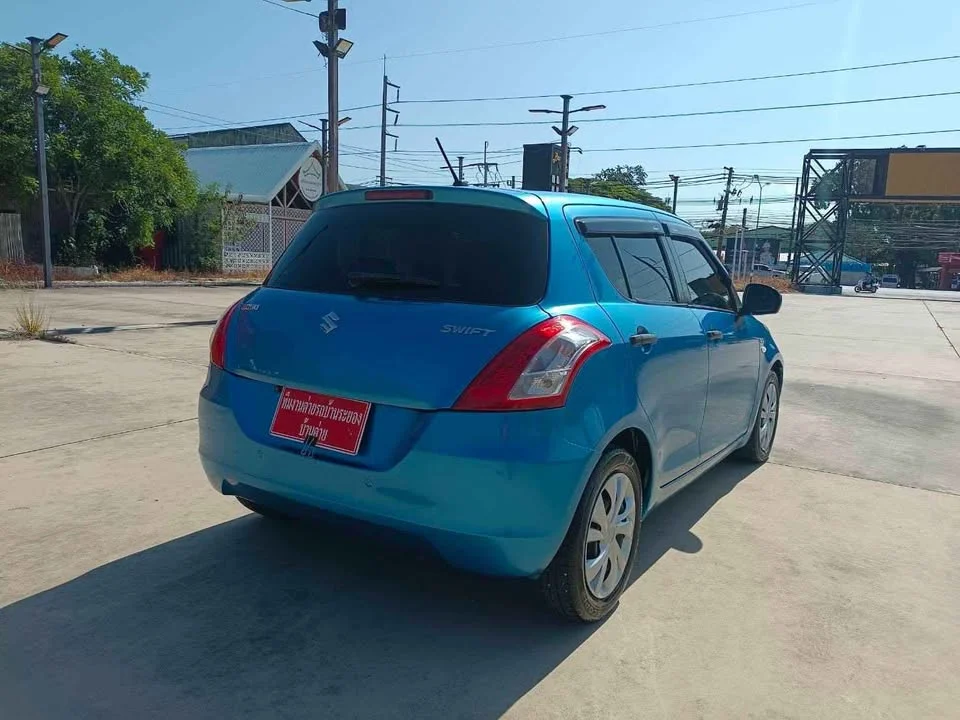 2014 Suzuki Swift II 3