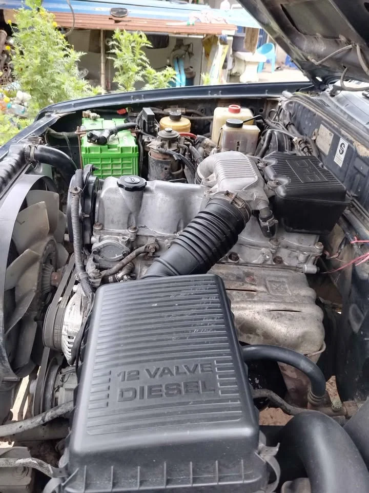 1999 Mazda 2500 Fighter V 3