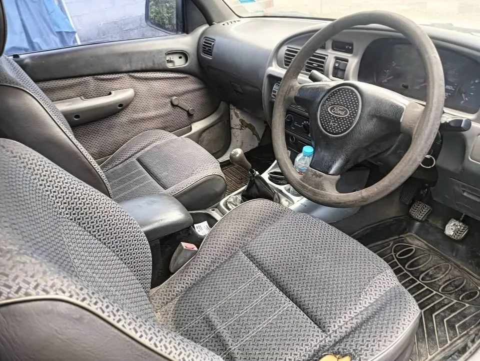 2004 Mazda 2500 Fighter V 3
