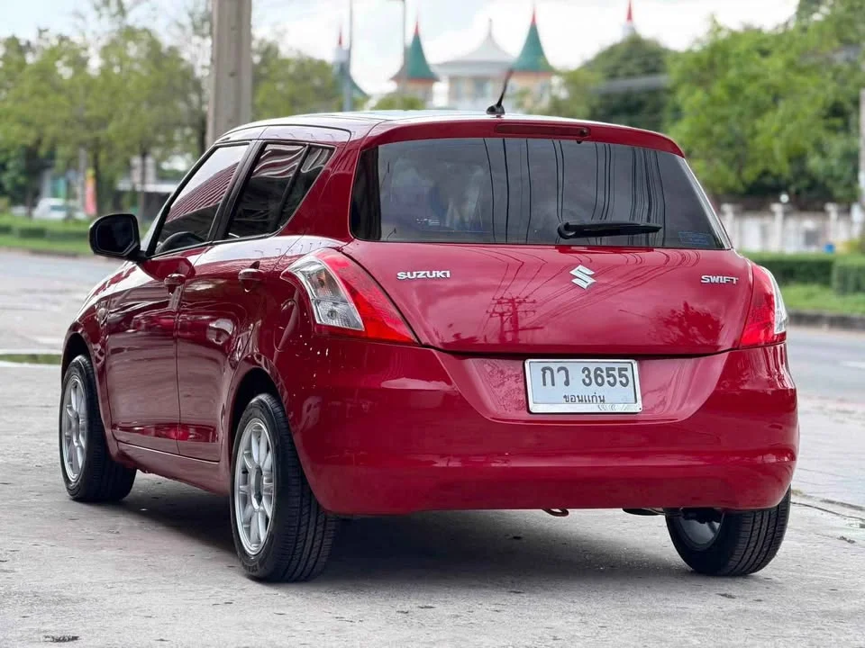2013 Suzuki Swift II 2